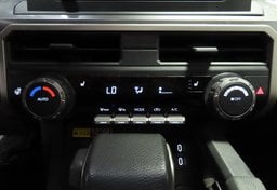 2024 Toyota Tacoma 4x4 SR5 - Image 39