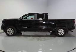2024 Toyota Tacoma 4x4 SR5 - Image 9