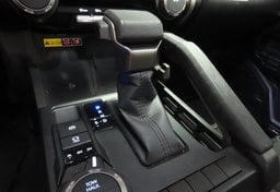 2024 Toyota Tacoma 4x4 SR5 - Image 40