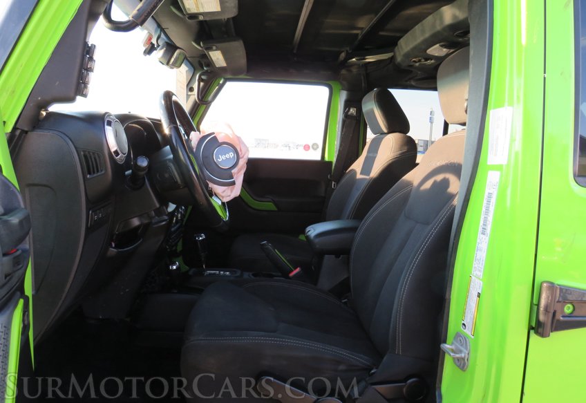 2013 Jeep Wrangler Unlimited - Image 31