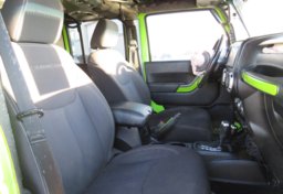 2013 Jeep Wrangler Unlimited - Image 34