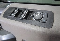 2018 Ford F-150 - Image 47