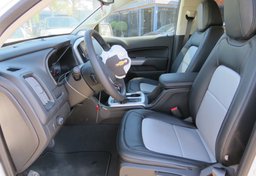 2022 Chevrolet Colorado - Image 28