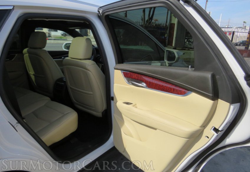 2018 Cadillac XT5 - Image 28