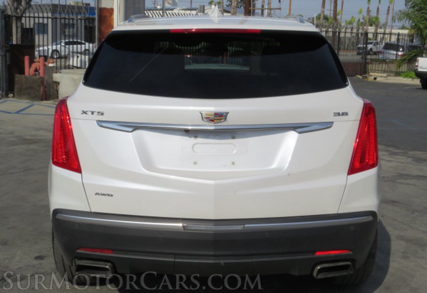 2018 Cadillac XT5 - Image 12