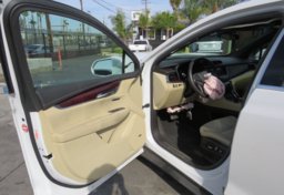 2018 Cadillac XT5 - Image 21