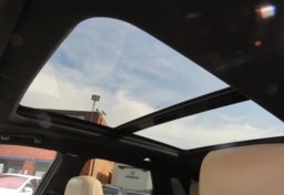 2018 Cadillac XT5 - Image 17