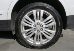 2018 Cadillac XT5 - Image 11