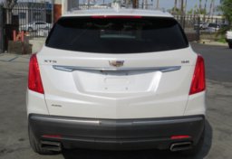 2018 Cadillac XT5 - Image 12