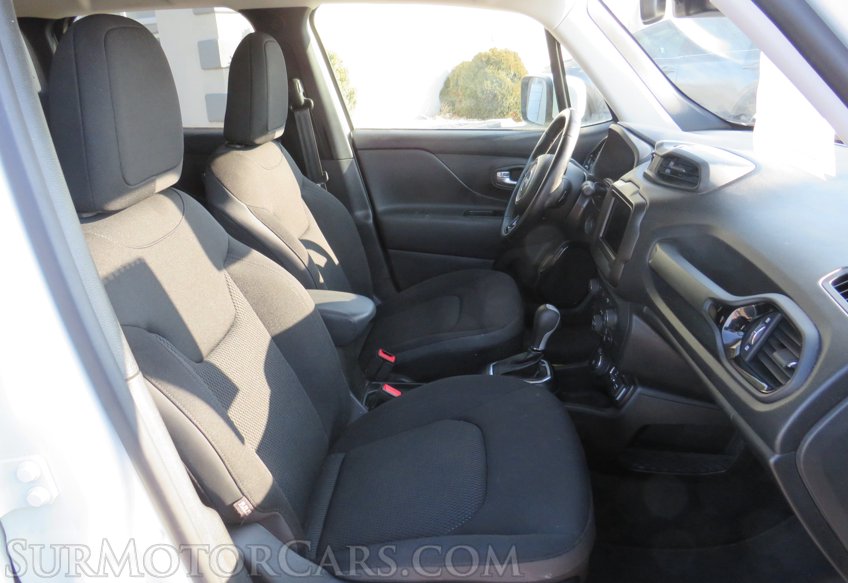 2020 Jeep Renegade - Image 39