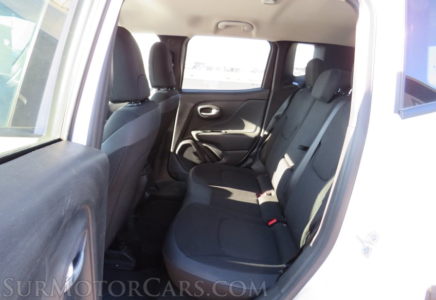 2020 Jeep Renegade - Image 37