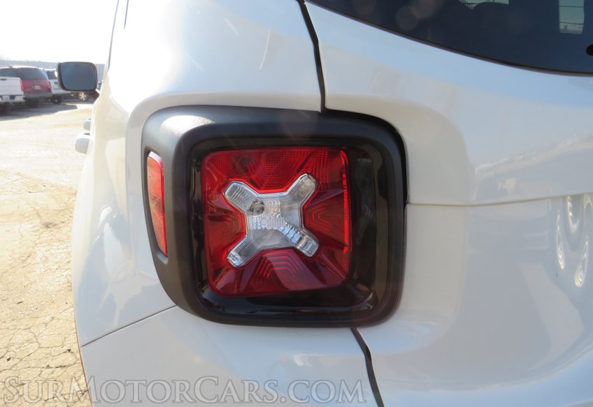 2020 Jeep Renegade - Image 26