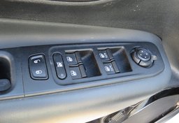 2020 Jeep Renegade - Image 59