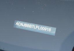 2020 Jeep Renegade - Image 66