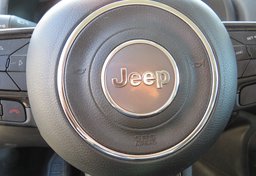 2020 Jeep Renegade - Image 43