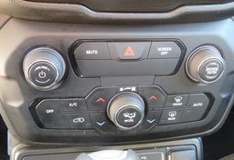 2020 Jeep Renegade - Image 49