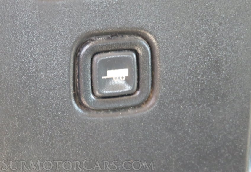 2019 Chevrolet Express Cargo Van - Image 36