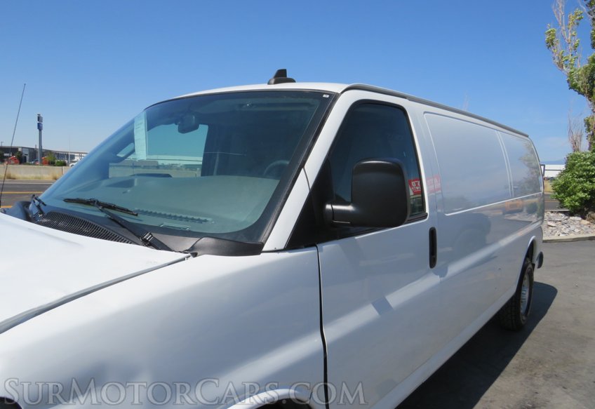 2019 Chevrolet Express Cargo Van - Image 18