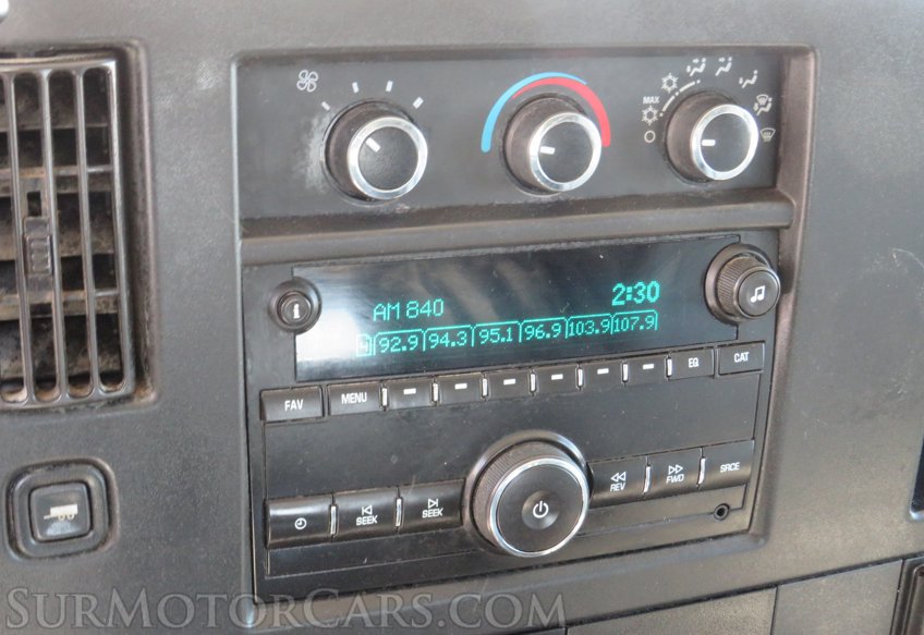 2019 Chevrolet Express Cargo Van - Image 31