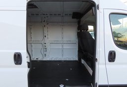 2025 Ram ProMaster - Image 24