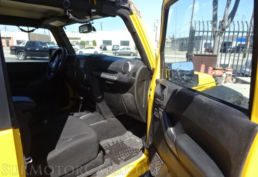 2015 Jeep Wrangler - Image 20