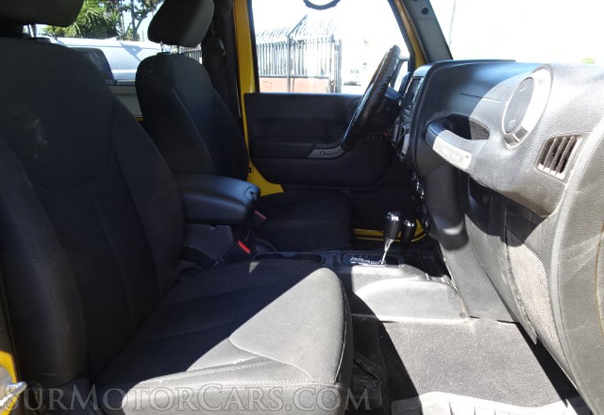 2015 Jeep Wrangler - Image 21
