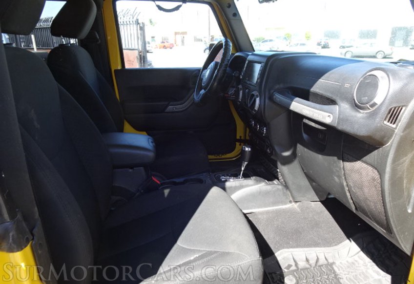 2015 Jeep Wrangler - Image 23