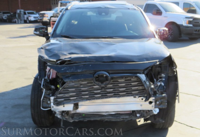 2021 Toyota RAV4 - Image 12