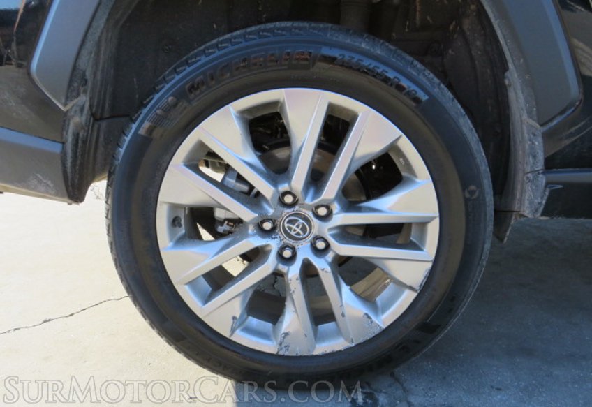 2021 Toyota RAV4 - Image 18