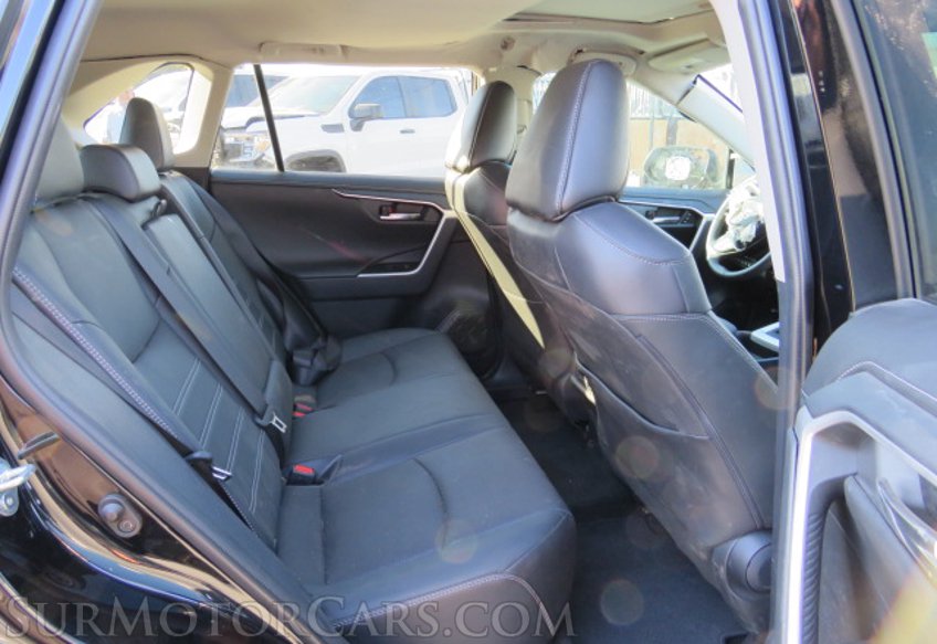 2021 Toyota RAV4 - Image 27