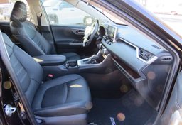 2021 Toyota RAV4 - Image 25