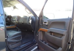 2018 Chevrolet Silverado 1500 - Image 25