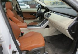 2015 Land Rover Range Rover Evoque - Image 25