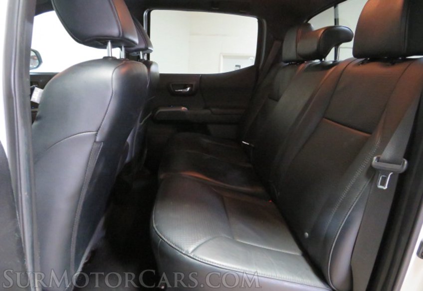 2022 Toyota Tacoma - Image 27