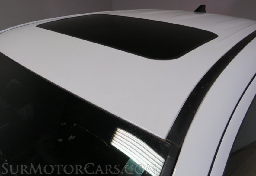 2022 Toyota Tacoma - Image 16