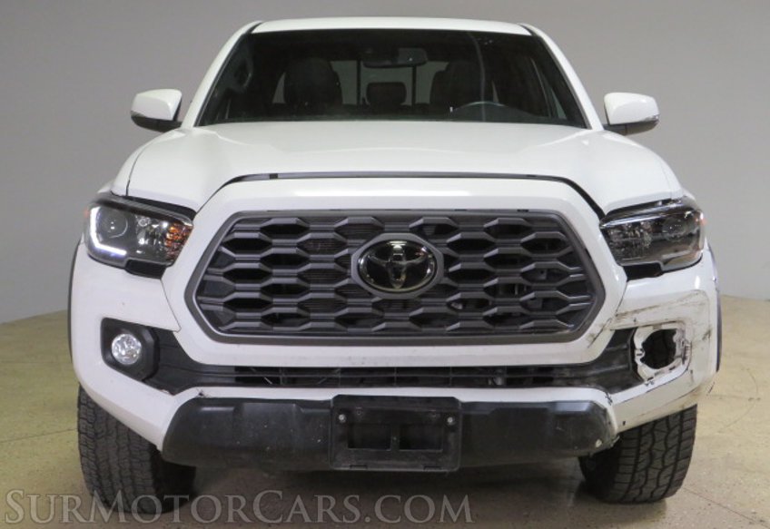 2022 Toyota Tacoma - Image 11