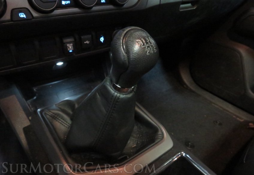 2022 Toyota Tacoma - Image 42