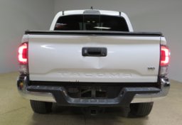 2022 Toyota Tacoma - Image 12