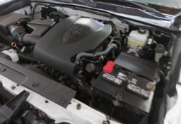 2022 Toyota Tacoma - Image 54