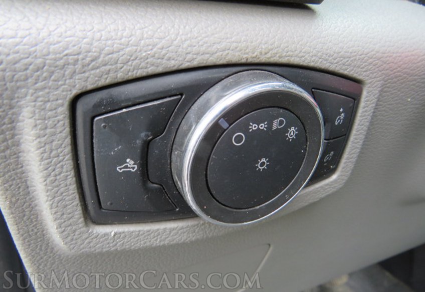 2017 Ford Super Duty F-250 SRW - Image 39