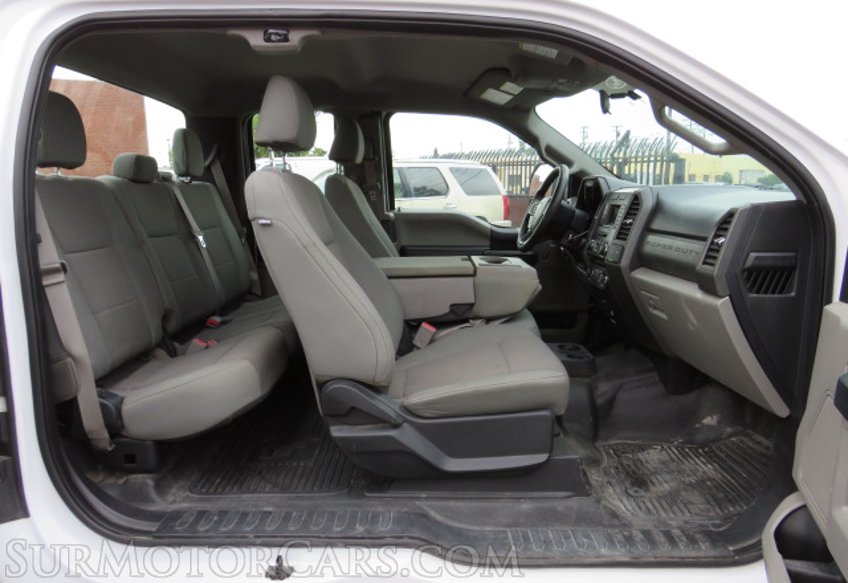 2017 Ford Super Duty F-250 SRW - Image 29