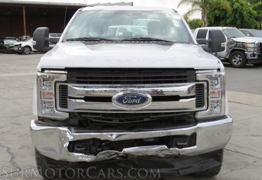2017 Ford Super Duty F-250 SRW - Image 13