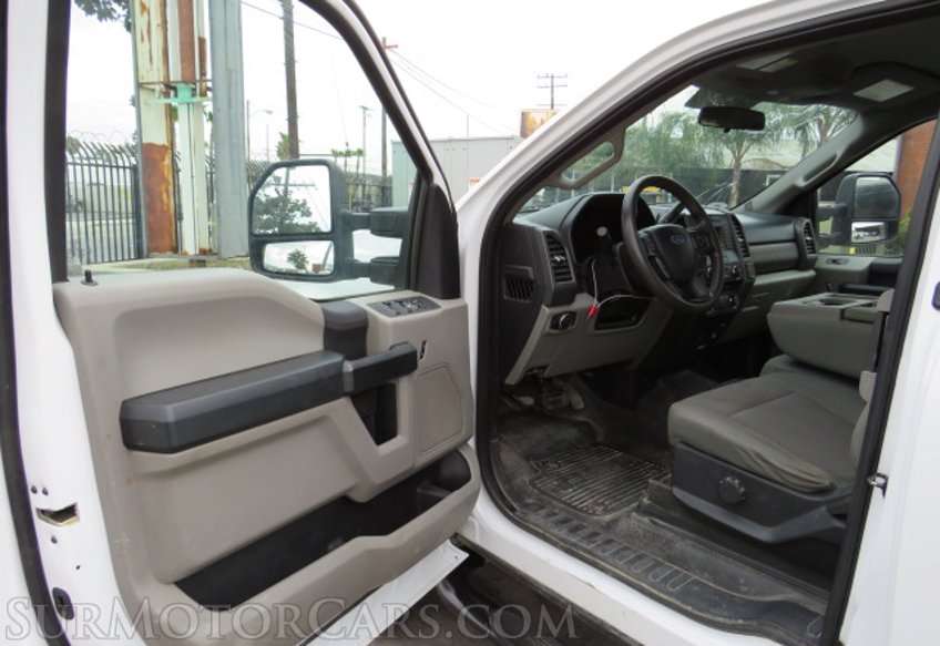 2017 Ford Super Duty F-250 SRW - Image 23