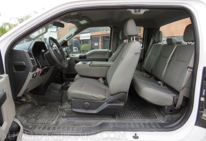 2017 Ford Super Duty F-250 SRW - Image 30
