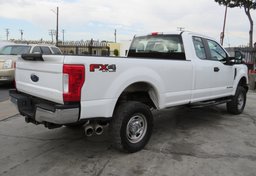 2017 Ford Super Duty F-250 SRW - Image 7