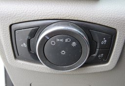 2017 Ford Super Duty F-250 SRW - Image 38
