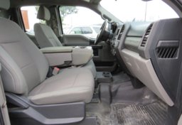 2017 Ford Super Duty F-250 SRW - Image 25
