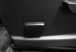 2022 Chevrolet Colorado - Image 38