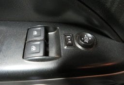 2022 Chevrolet Colorado - Image 36