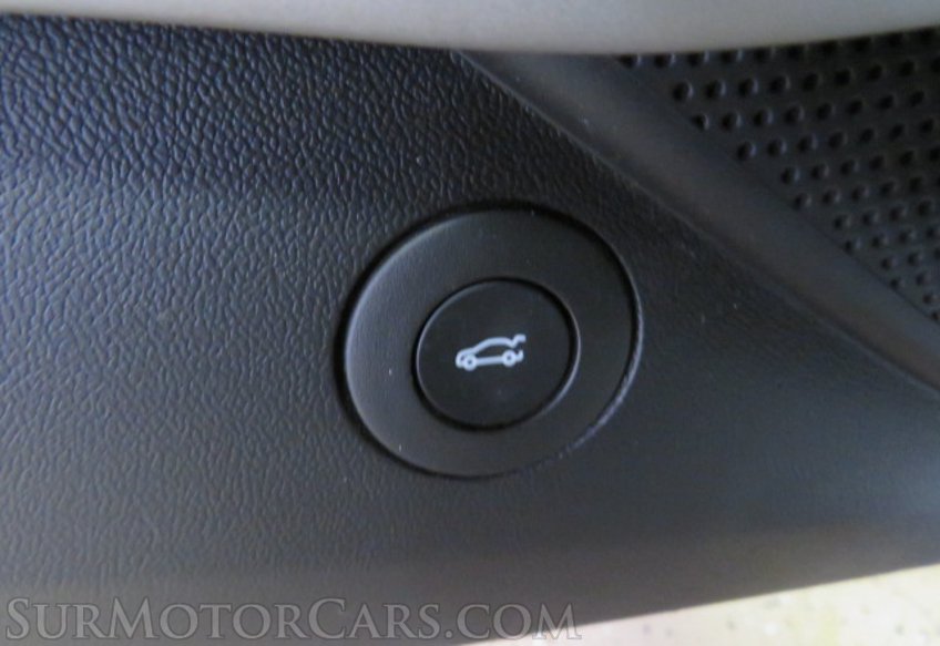 2021 Chevrolet Camaro - Image 39